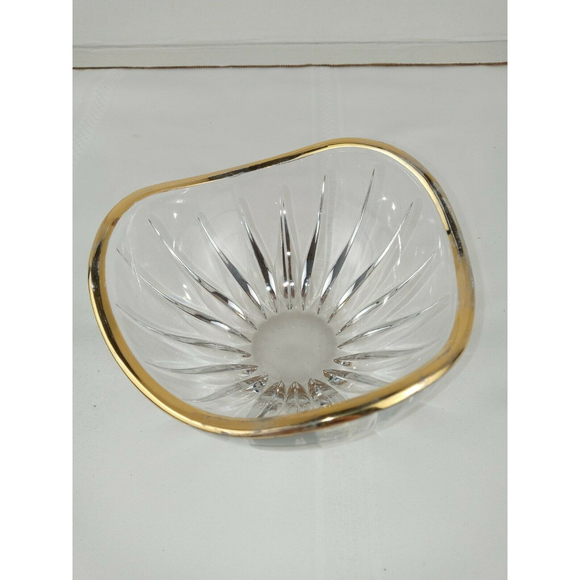Mikasa Slovenia Crystal Dish with Scalloped Edges and Gold Trim - Picture 2 of 6